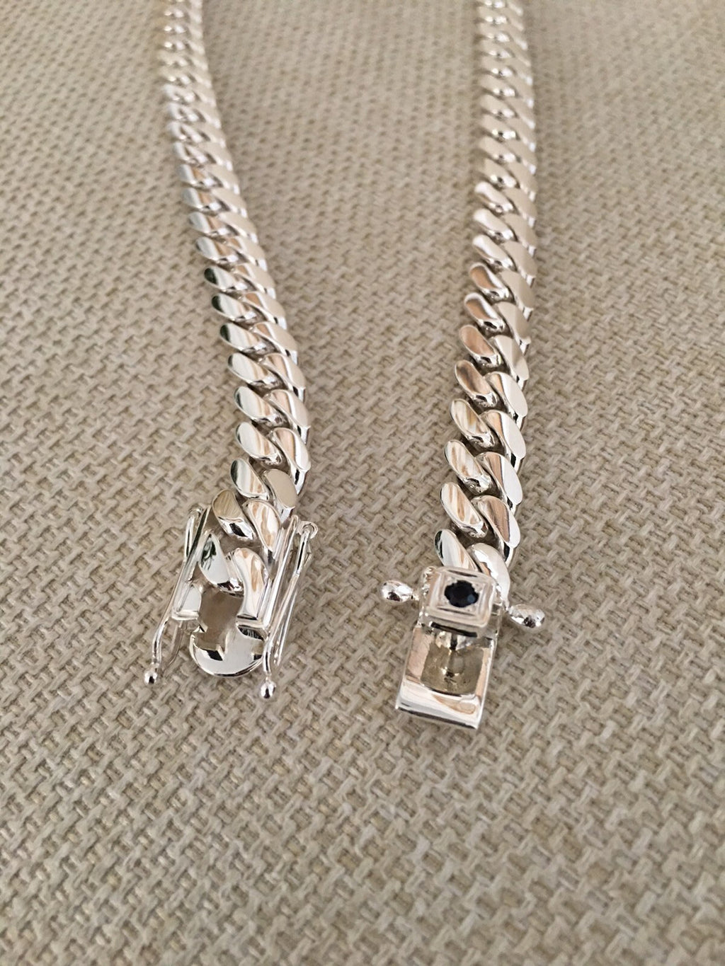 Sapphire clasp detail