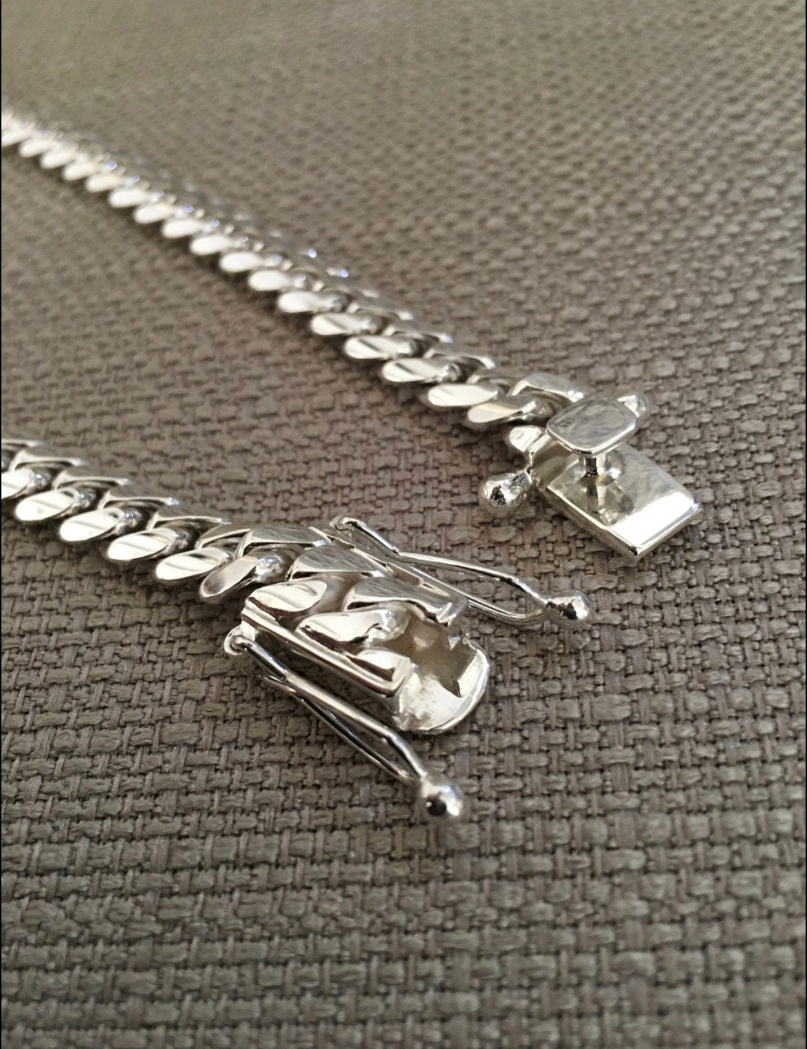 Chain worn