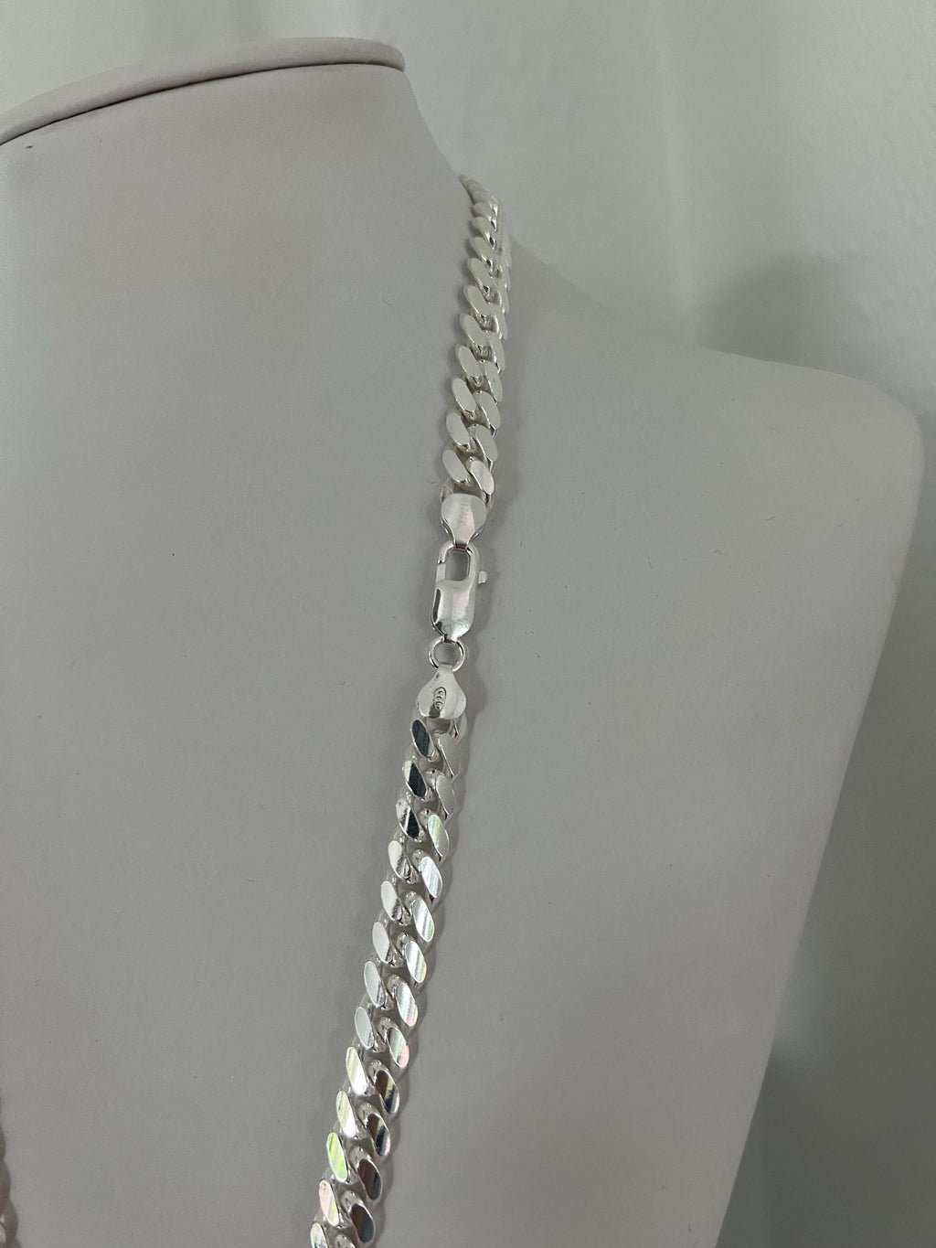 Chain close up