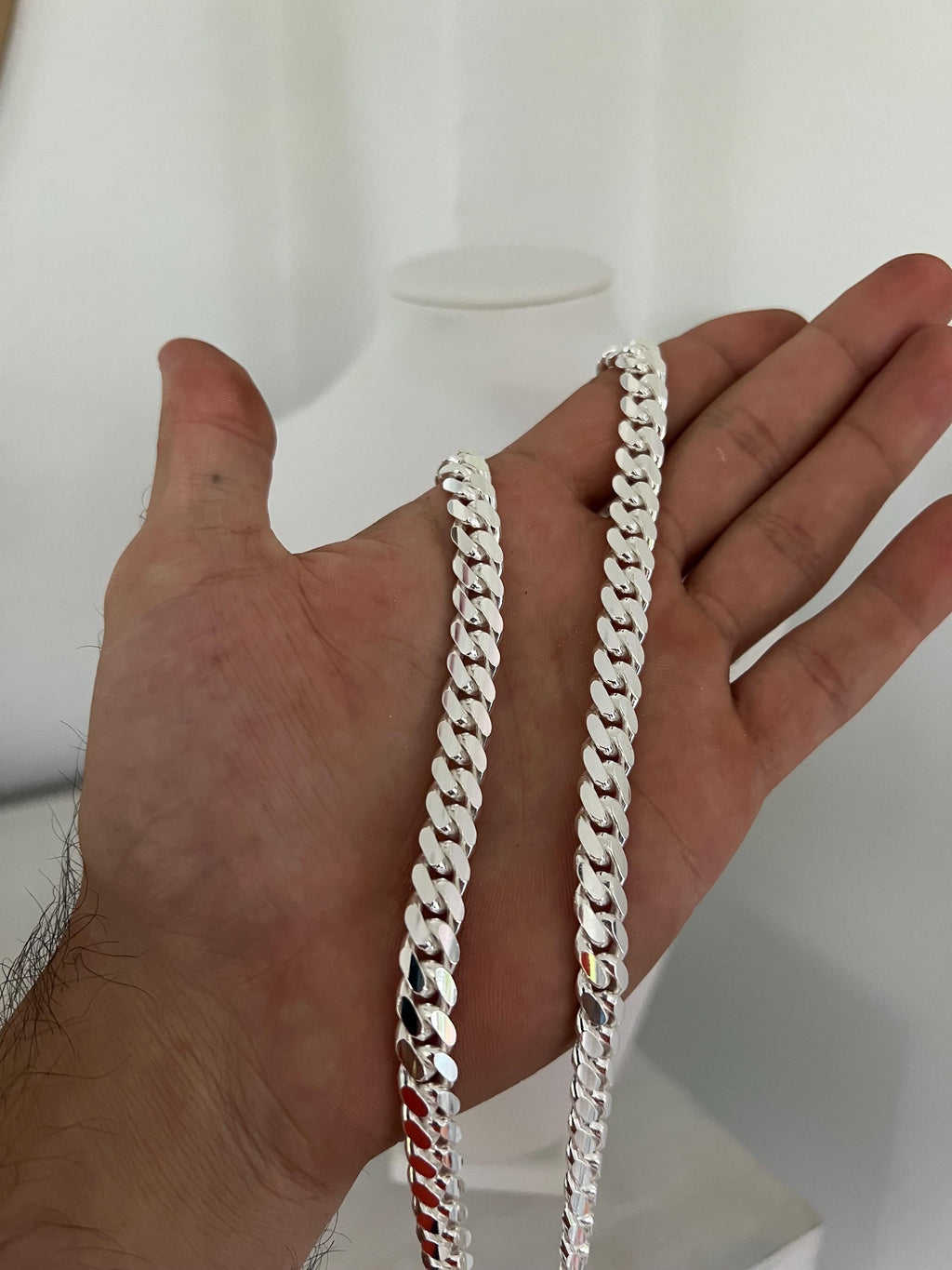 Chain worn