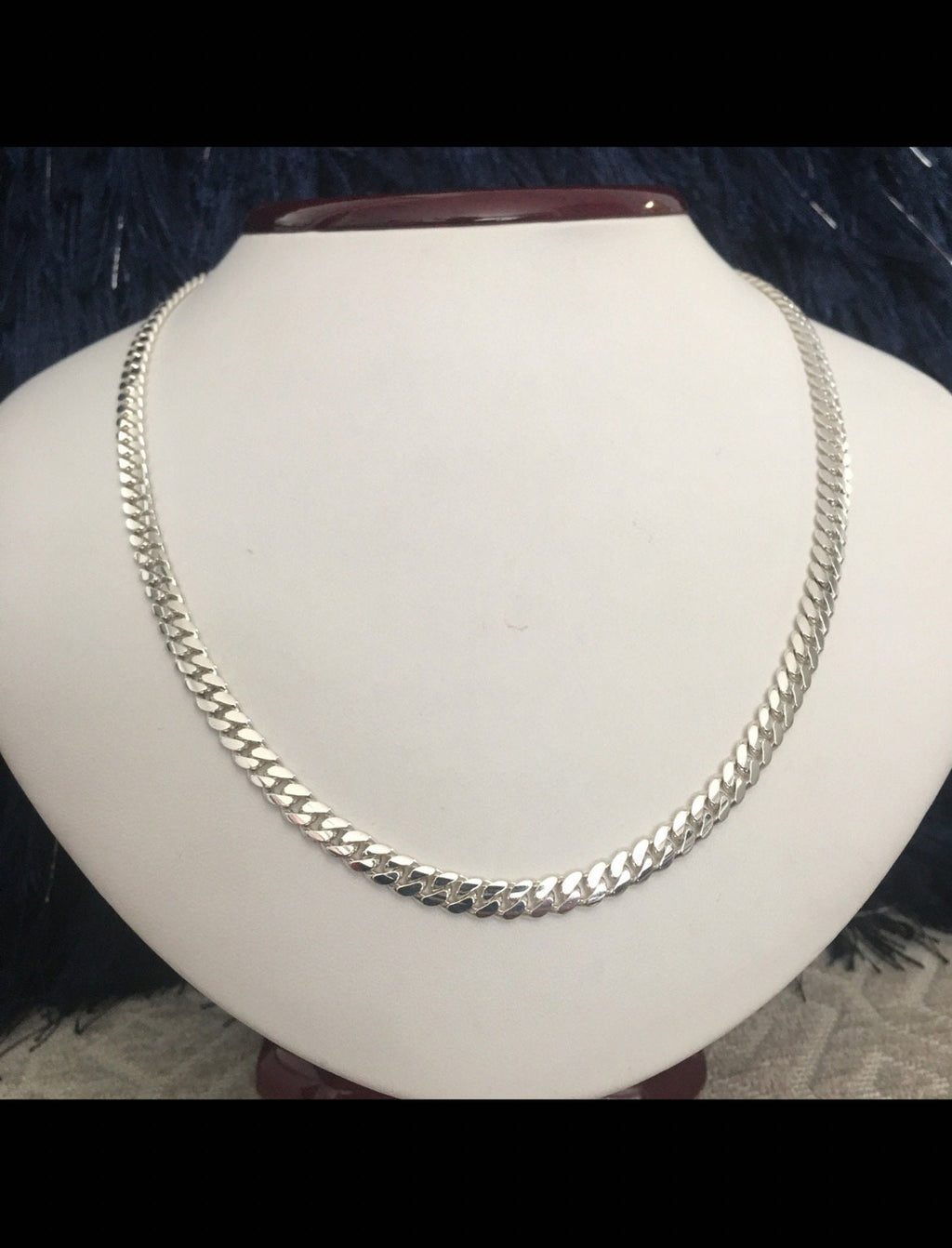 Chain detail