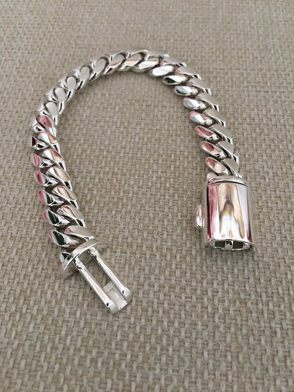 22mm silver Cuban link with sleek lock