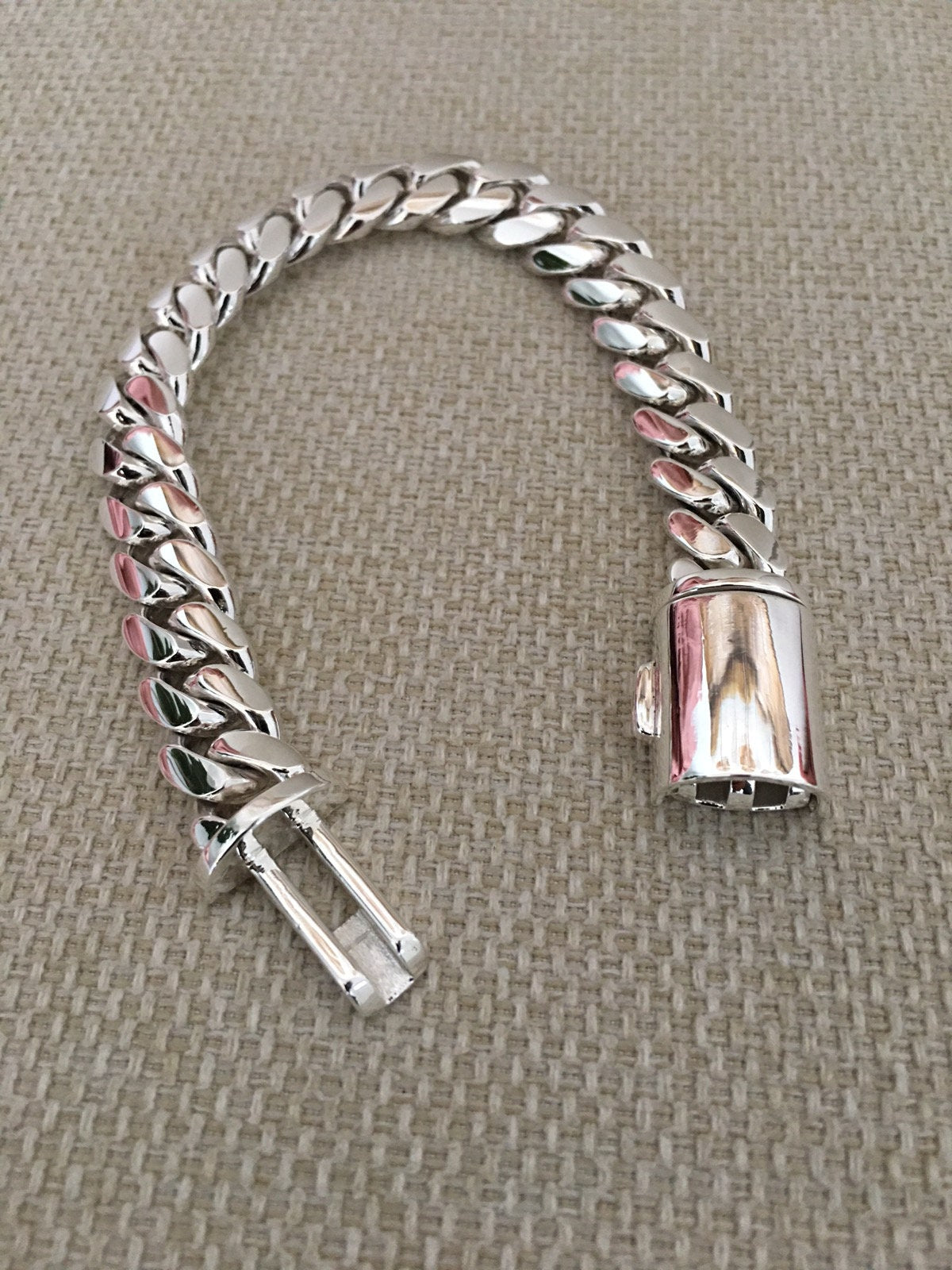 22mm silver Cuban link with sleek lock