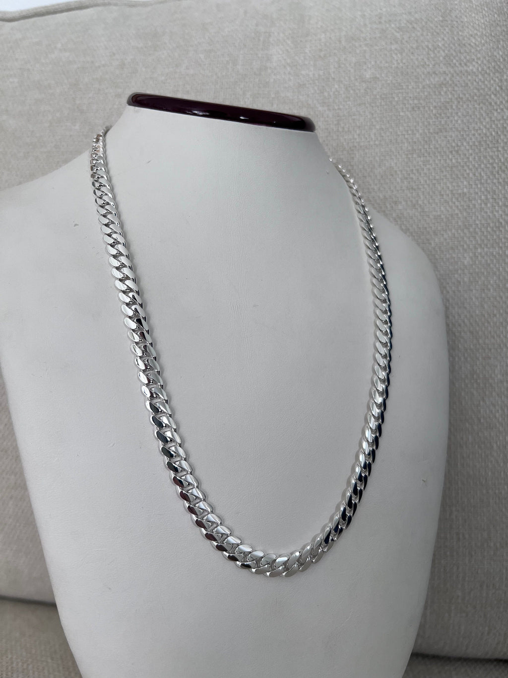 Chain worn