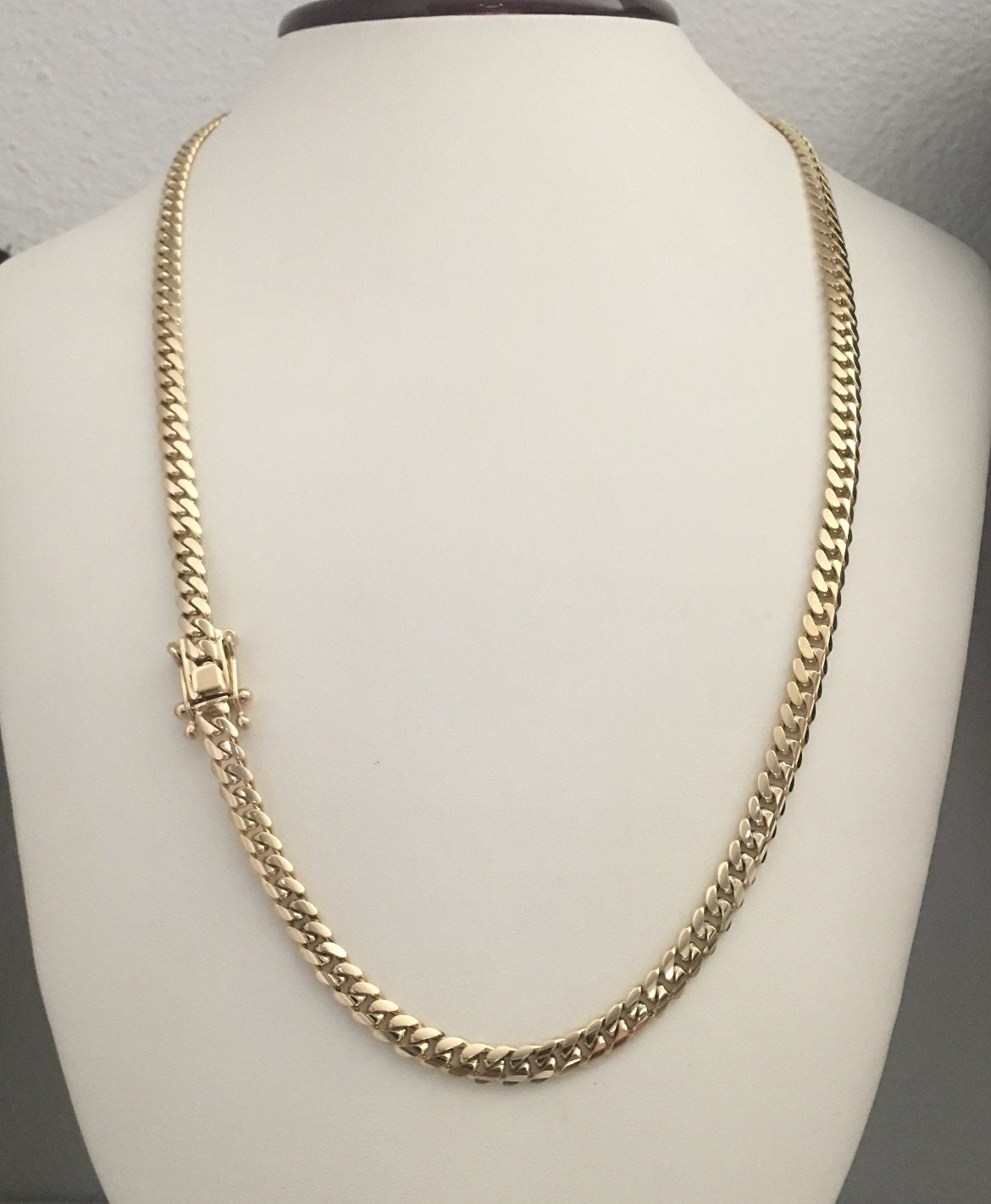 5.5mm 10K gold Cuban link necklace