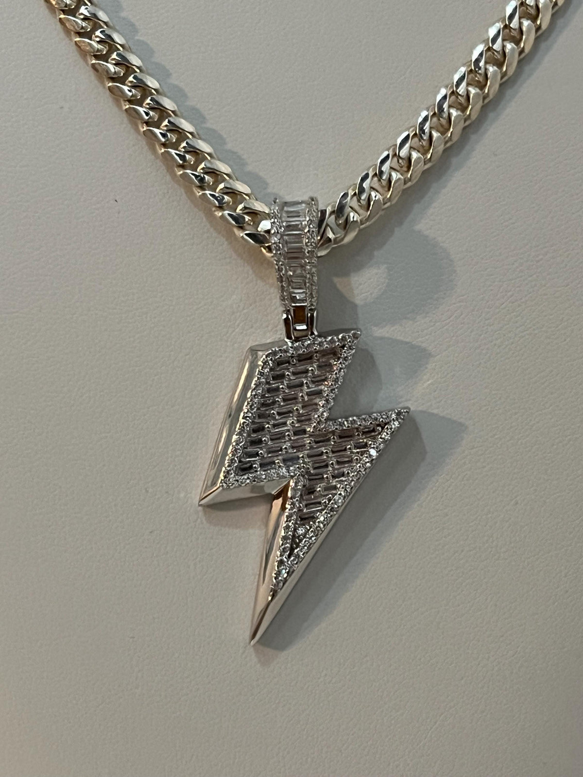 Pendant close up